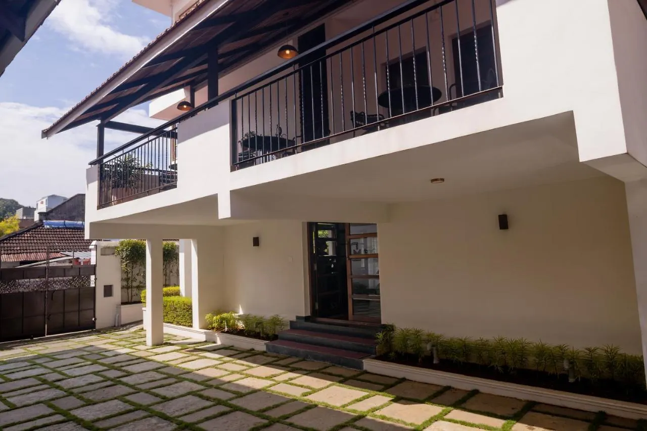 Dutch Manor Boutique Hotel Kochi